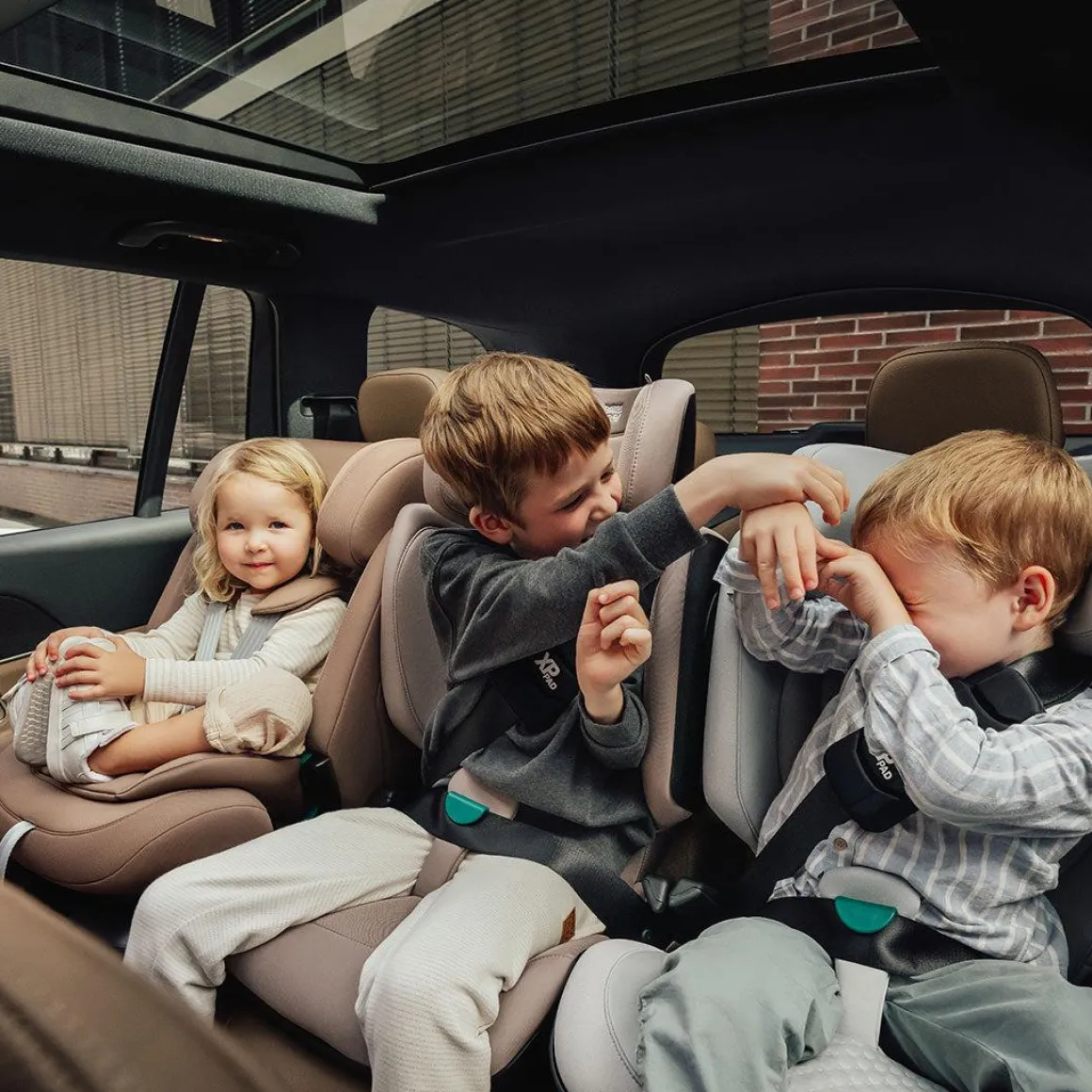 Britax Römer Kidfix Pro Car Seat - Warm Caramel - Lux