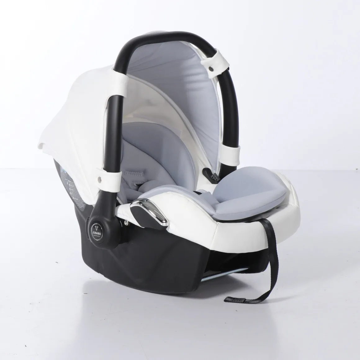JUNAMA FLUO INDIVIDUAL WHITE SILVER CAR SEAT