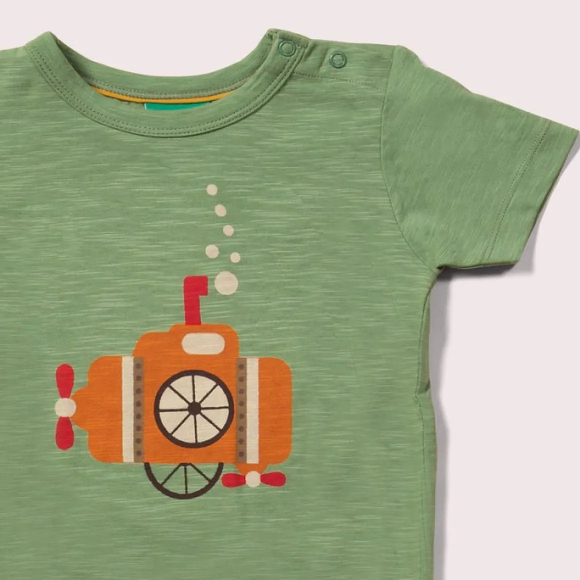 Little Green Radicals - Submarine Short Sleeve T-shirt