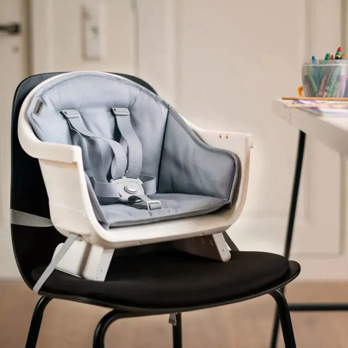 Maxi-Cosi MOA 8-in-1 Highchair - Beyond Graphite